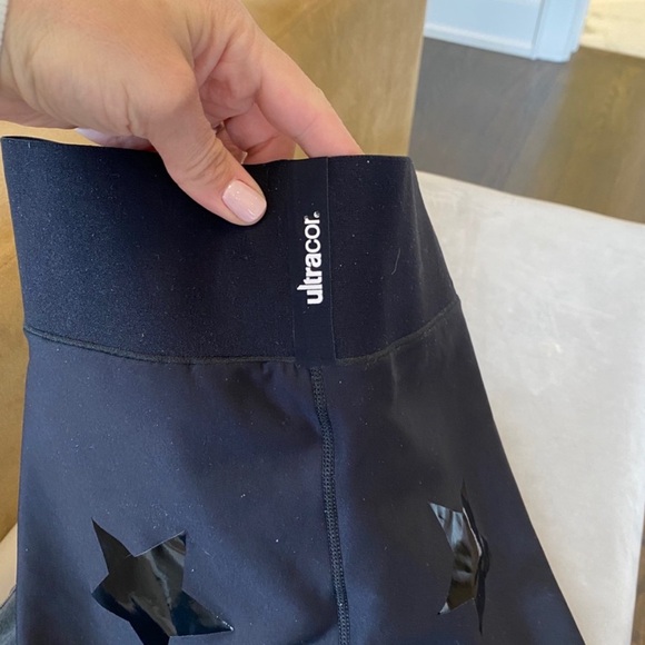 New Ultracor black on Black  star  leggings - Picture 3 of 4
